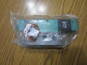 New Numatics 152SS432K000030 Solenoid Valve - Picture 1 of 3