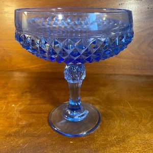 Calice Coupè Vintage Vetro Blu Modello Diamante 6,5" Alto 4,5" Diametro Elegante - Foto 1 di 5