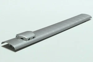E870 Fleischmann 1x Dach silber für DB Gepäckwagen 8630 863001 und ähnlich - Bild 1 von 1