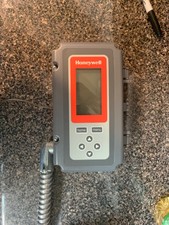 Honeywell T775A2009 Electronic Temperature Controller T775A 2009