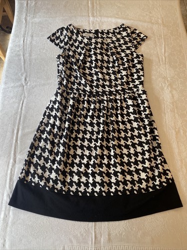 Abito ALYX in bianco e nero limitato sgabello con maniche con cappuccio taglia 12