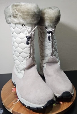 Botas de nieve LL Bean usadas en excelente estado acolchadas de nailon gamuza ribete de piel sintética para mujer 8,5 usadas en excelente estado Foto 1 de 4