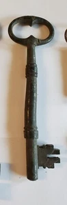 Vintage Antique Large Heavy 5 1/4" Brass Skeleton Key - Picture 1 of 2