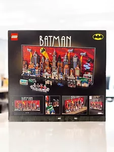 LEGO DC Batman: La Serie Animata Gotham City 76271 Kit di Costruzione - 4.210 Pezzi - Foto 1 di 10