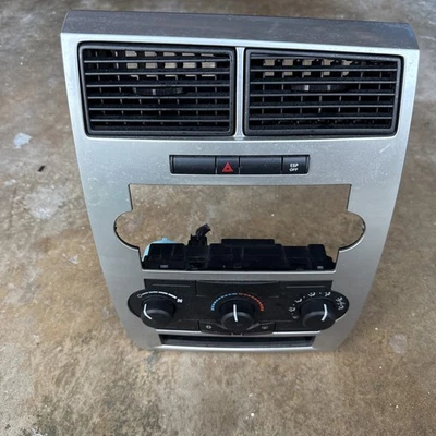 2005 - 2007 Dodge Charger Magnum Dash Climate Temperature Control Radio Bezel - Image 1 of 4