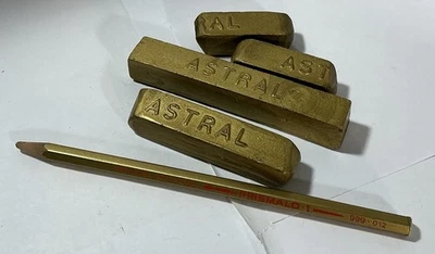 Caja de colección Oldstone Enterprises DORADA piedra tumba latón cera y lápiz para frotar Foto 1 de 4