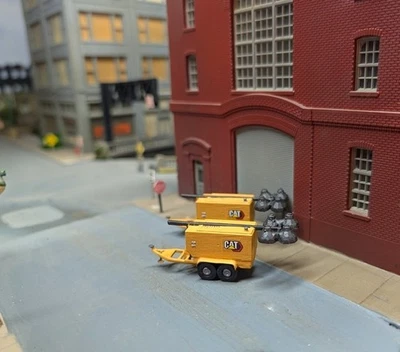 Custom Built 1/87 HO Scale Set of 2 CAT Industrial Light Tower Trailers. - Image 1 of 4
