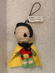 DC Comics 2,5" kleine Robin hängende Garn (Voodoo) Puppe *gebraucht* j2 - Bild 1 von 3
