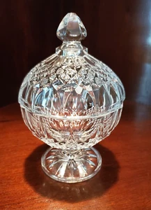 CRISTAL D'ARQUES LEAD CRYSTAL LONGCHAMP BONBON LIDDED BOWL- NIB