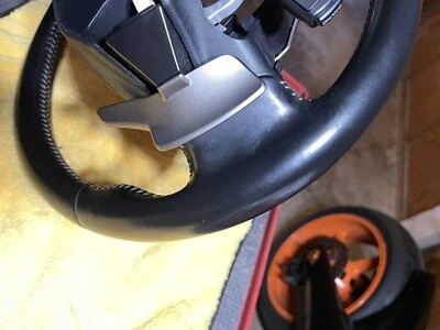 LEXUS 14-20 IS200 IS300 IS250 IS350 RC 200t Rc300 OEM STEERING WHEEL LEATHER . - Imagem 1 de 4