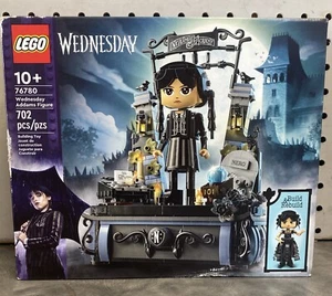 LEGO Wednesday: Wednesday Addams Figur (76780) - Bild 1 von 6