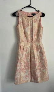 Tahari Damen rosa weiß & gold metallic Blumen ärmelloses Kleid Größe 2 OHNE GÜRTEL - Bild 1 von 4