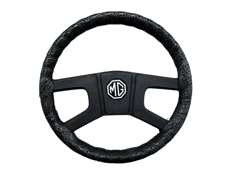 MG MGB 1977-80 Original Rubber Steering Wheel & Center Cap Used - Изображение 1 из 4