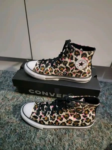 Converse Ctas Leopard Print.. JUNIOR size 6 which Is Equivalent Women's Size 8 - Picture 1 of 6