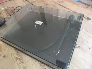Project Essential 2 Turntable Excellent Condition - Picture 1 of 6