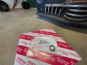 (1) Genuine oem 90210A0004 - WASHER, SEAL - Toyota - Picture 1 of 2