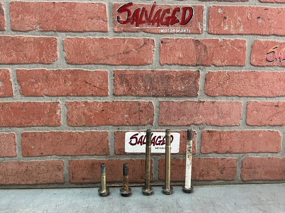 94-99 Mitsubishi 3000GT VR4 R/T Turbo stealth 6 speed tcase bolts transfer case - Image 1 of 4