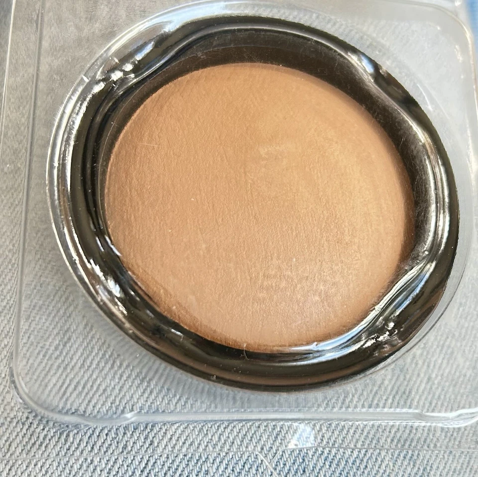 Laura Mercier Matte Radiance Baked Powder Bronze-03 Refill New - Image 1 of 1