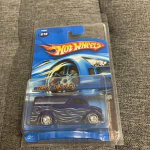 Hot Wheels 2006 Mystery Car Dairy Delivery, 1:64, NIB - Picture 1 of 10