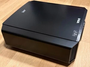 Proyector Victor Jvc e-shift2 4K D-ILA DLA-X55R Viene con gafas 3D de Japón - Imagen 1 de 10
