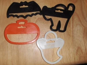 Vintage set of 4 Halloween cookie cutters - Picture 1 of 1