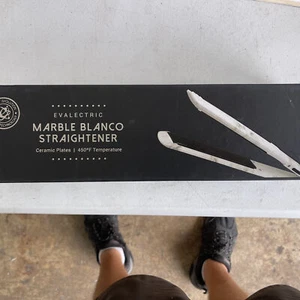 Evalectric Marble Blanco Handy Hinge Lock 450°F Unique Chic Iron Straightener - Picture 1 of 6