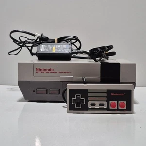 Original Nintendo NES 1985 Vintage Video Game Console *Working - Picture 1 of 12