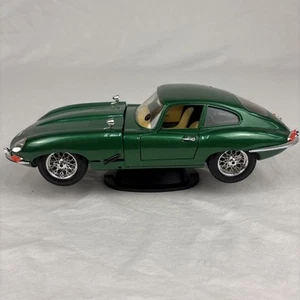 Jaguar Type E Coupé 1961 Burago 1/18 Die Cast / Verte Green - Picture 1 of 15