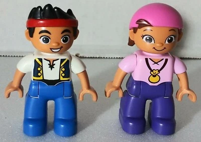 Lote de 2 figuras LEGO DUPLO Disney Jake & the Neverland Pirates Jake & Izzy Foto 1 de 4