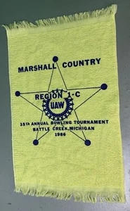 1986 UAW Region 1C Bowling Tournament Towel Battle Creek Michigan 17"x11" Yellow - Picture 1 of 3