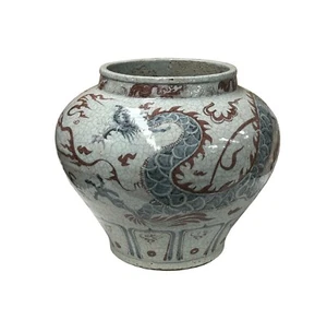 Oriental Off White Crackle Base Blue Red Dragon Ceramic Art Vase Jar ws4658 - Picture 1 of 13