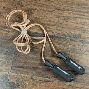 REEBOK Leather Speed JUMP ROPE Boxing Gym Fitness Skipping 10' with Foam Handles - Picture 1 of 5