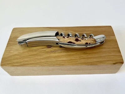 Laguiole En Aubrac侍酒师服务员开瓶器带仙人掌紫红色手柄 — 第 1/4 张图片