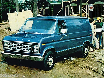 Ford Econoline 1981 furgoneta folleto/catálogo: E-100,150,250, E100 Foto 1 de 4