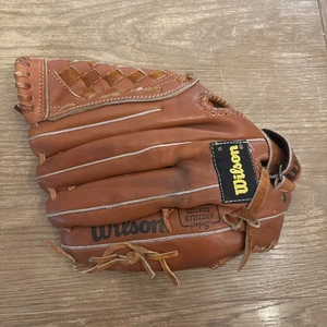 Wilson Signature Model A2124 George Brett lancio destro 12 3/4 pollici usato in ottime condizioni - Foto 1 di 3