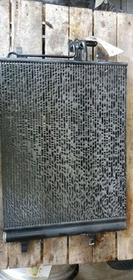 AC Condenser Without Auxiliary Transmission Cooler Fits 08-15 LR2 1050503 Foto 1 de 4