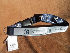 Aminco New York Yankees Lanyard Keyring - Picture 1 of 2