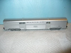 ATHEARN HO 70 ft. Streamline Railway Post Office Passenger Car-RTR-Santa Fe-VG! - Picture 1 of 3