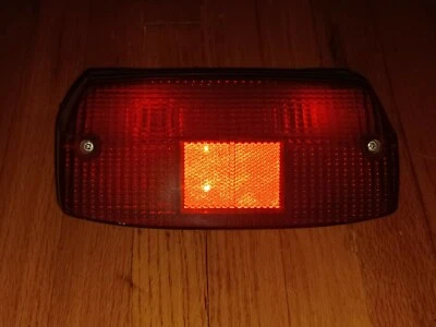 Luz de freno trasera Yamaha 1983 1984/1987 1988 Venture 83-93 Royale OEM Foto 1 de 4