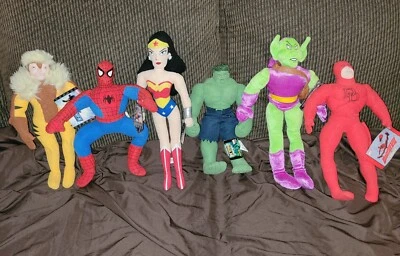 Lote De 6 Peluches De Superhéroe De Colección, Duende Verde, Spiderman, Mujer Maravilla,... Foto 1 de 4