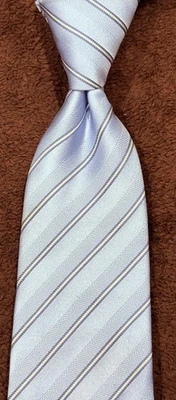 EMPORIO ARMANI ALL SILK ITALIAN MADE REPEATING DIAGONAL LIGHT BLUE NECKTIE - Image 1 of 3