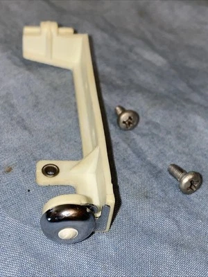 OEM Necchi Lydia 3 Sewing Machine Thread Guide W/ Screws - Image 1 of 4