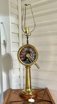 Raro J.W.Ray and Co. Lâmpada antiga de latão telégrafo de navio (Liverpool) 31" de altura - Imagem 1 de 4