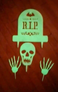 GLOW IN THE DARK GRAVEYARD  Scene Prop RIP 4-PCS Tombstone Skull Skelton Hands - Picture 1 of 8