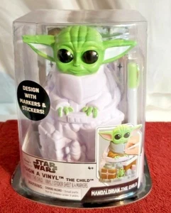 Star Wars Mandalorian Baby Yoda artigianale con pennarelli e adesivi - Foto 1 di 4