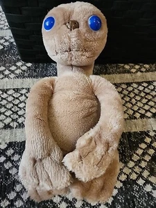 Vintage ET Plush The Extra Terrestrial 13" 1982 Kamar Inc Made in Korea RARE - Picture 1 of 6