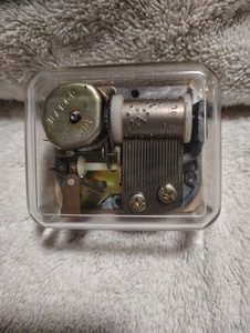 Narco Spieluhr Mechanik It's a small world Japan Kunststoffkoffer geschützt - Bild 1 von 8