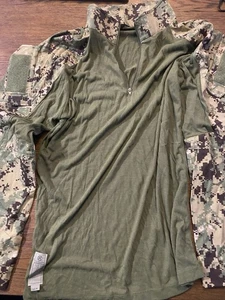 NWOT Crye Precision AOR2 Navy Seal Combat Shirt Large Regular Free Shipping - Picture 1 of 3