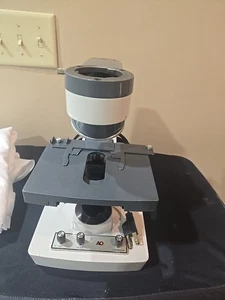 American Optical AO Microscope, No Lens Lamp Working - Picture 1 of 10