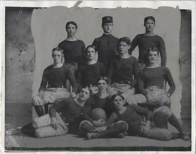 Original Type 2 1936 Battery A Basketball Team Fox Lake Illinois Press Wirephoto - Image 1 of 2